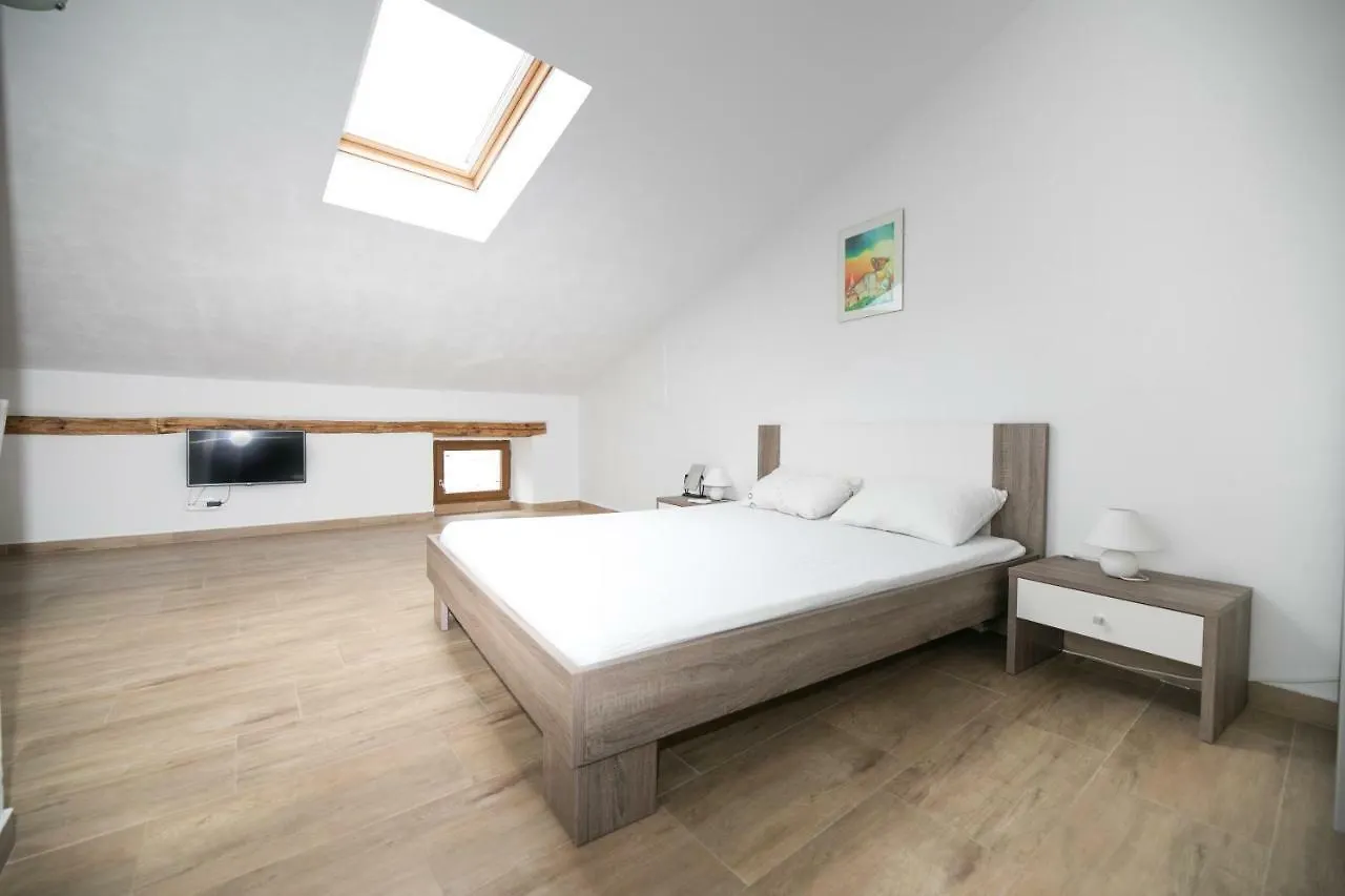 Apartment Elena Bale 0*,