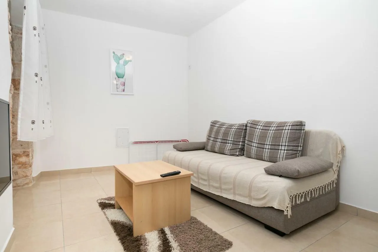 Apartment Elena Bale