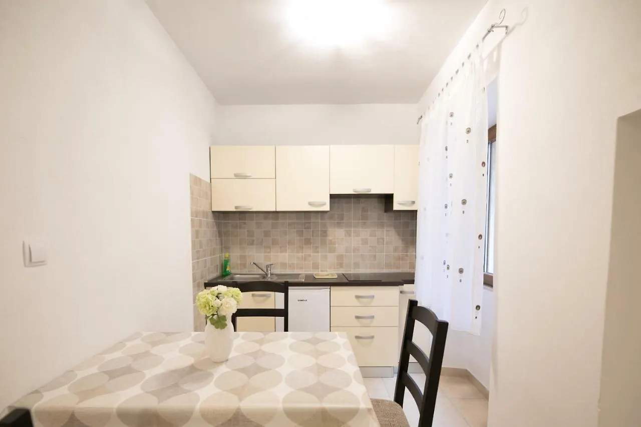 Apartment Elena Bale
