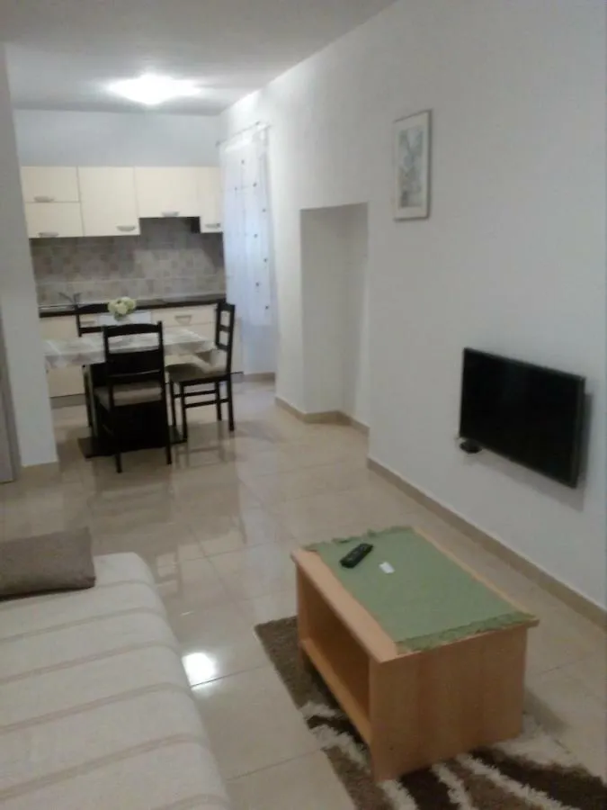 Apartment Elena Bale 0*,