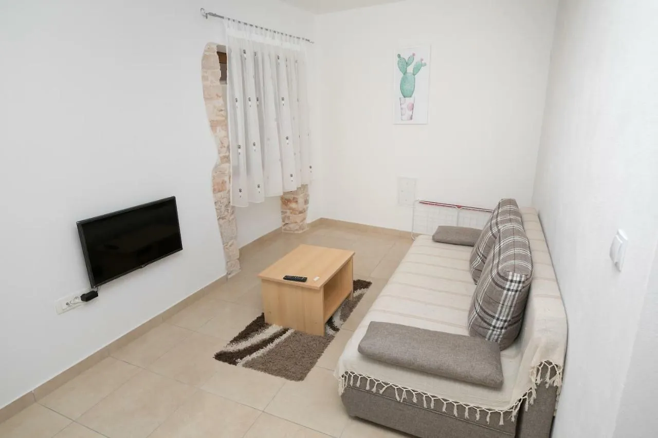Apartment Elena Bale